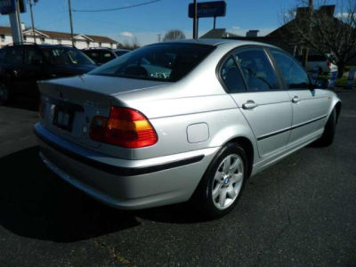 2002 BMW 325 xi