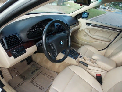 2005 BMW 325  i