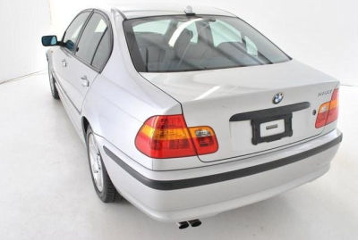 2005 BMW 325  i