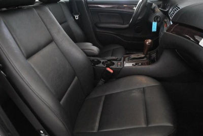2005 BMW 325  i