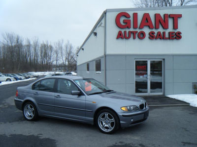 2005 BMW 325  xi