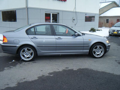 2005 BMW 325 xi