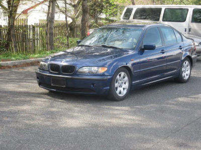 2004 BMW 325  i