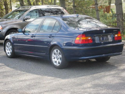 2004 BMW 325 i