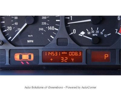 2003 BMW 325  i