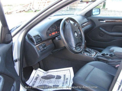 2003 BMW 325  i