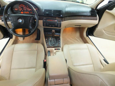 2003 BMW 325  i