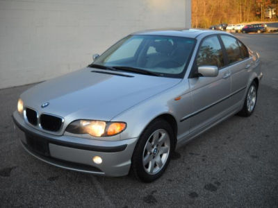 2002 BMW 325  i