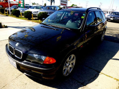 2001 BMW 325  i