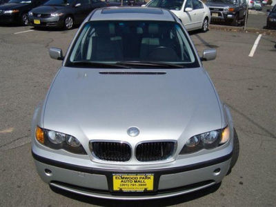 2004 BMW 325 xi