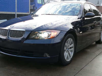 2006 BMW 325  i