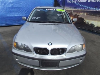 2004 BMW 325 i
