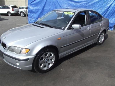 2004 BMW 325 i