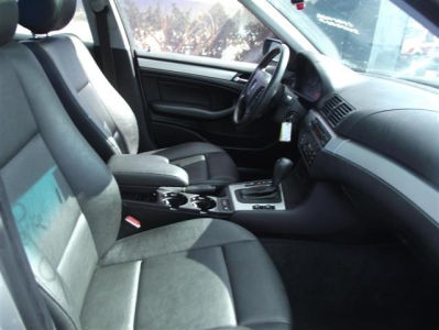 2004 BMW 325 i