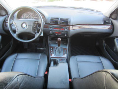2003 BMW 325 xiT