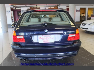 2003 BMW 325 xiT