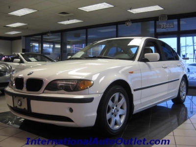 2003 BMW 325  i
