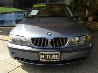 2003 BMW 325  i