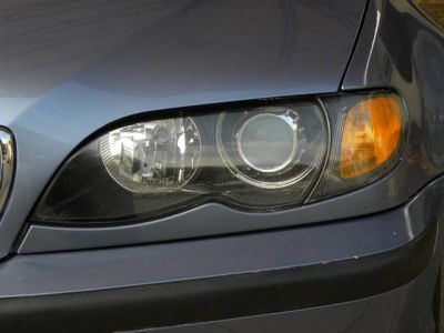 2003 BMW 325  i