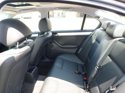2005 BMW 325 i