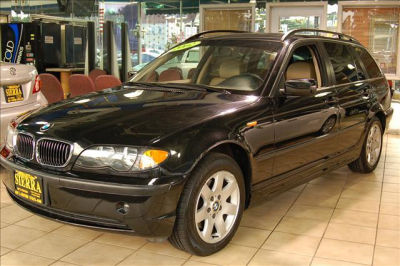 2002 BMW 325  xiT