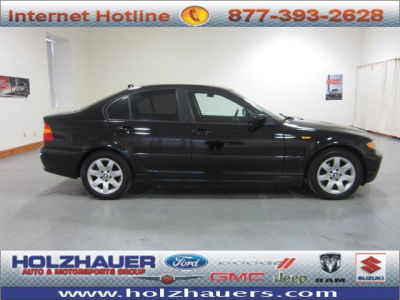 2004 BMW 325  i