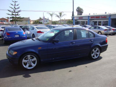 2004 BMW 325  i