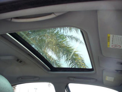 2003 BMW 325  i