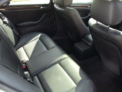 2003 BMW 325  i