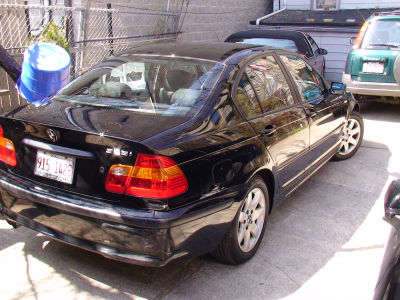2003 BMW 325  i