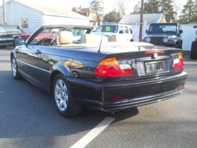 2001 BMW 325  Ci