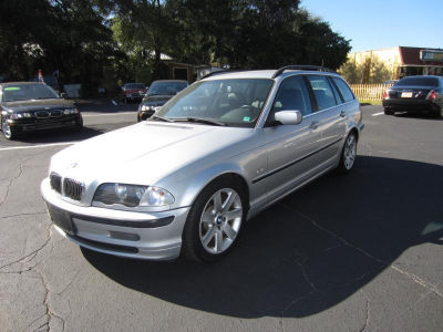 2001 BMW 325  i