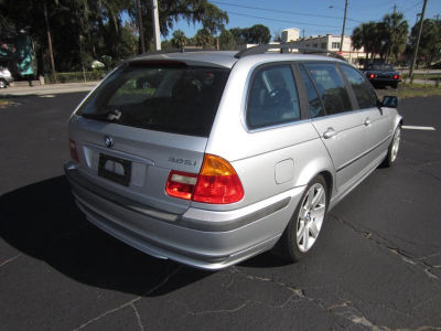 2001 BMW 325 i