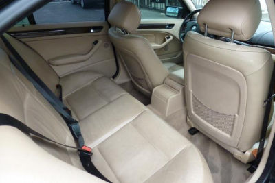2003 BMW 325 i