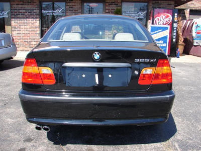 2003 BMW 325 xi