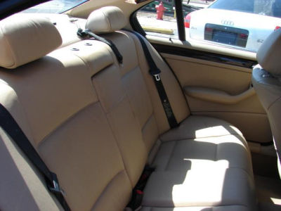 2003 BMW 325 xi