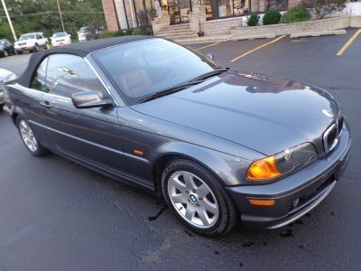 2001 BMW 325  Ci