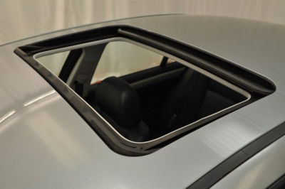 2004 BMW 325 i