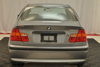 2004 BMW 325 i