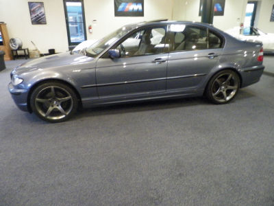 2003 BMW 325 i