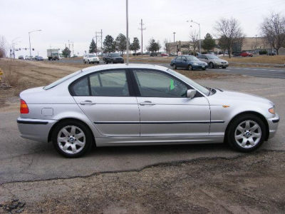 2003 BMW 325 i