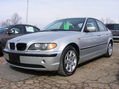 2003 BMW 325 i
