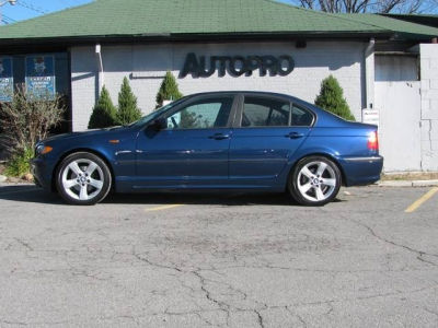 2004 BMW 325  i