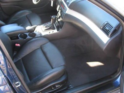 2004 BMW 325  i