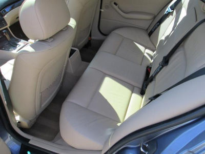 2003 BMW 325 i
