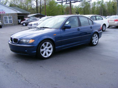 2002 BMW 325  i