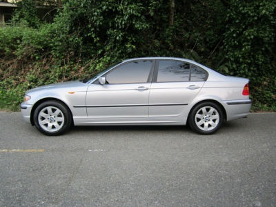 2002 BMW 325 i