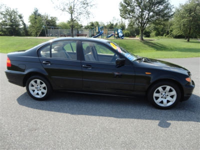 2003 BMW 325  xi