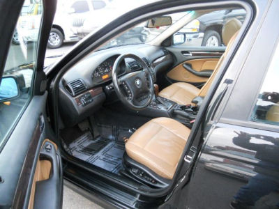 2002 BMW 325 xi