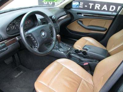 2002 BMW 325 xi